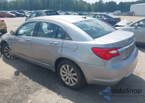 2013 Chrysler 200 Touring из США, поврежденный, VIN 1C3CCBBB5DN570135